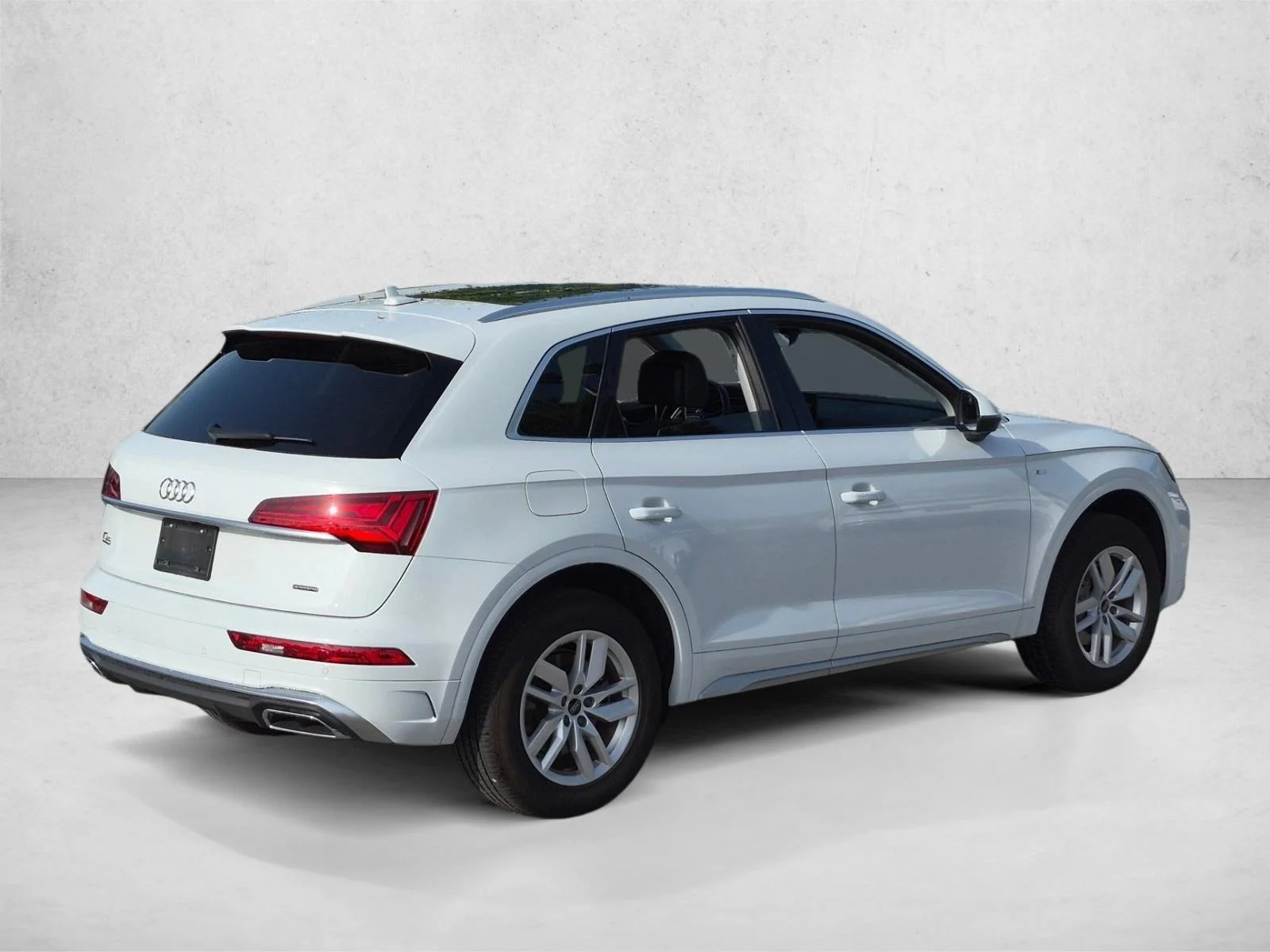 Used 2023 Glacier White Metallic Audi S line Premium image 5