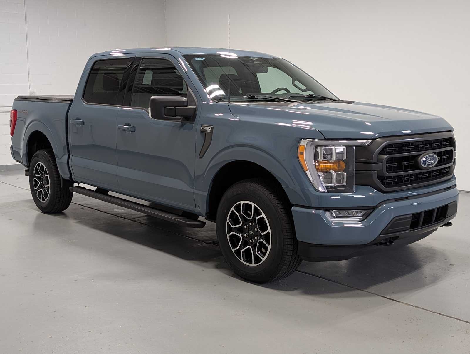 Used 2023 Area 51 Blue Ford XLT image 6