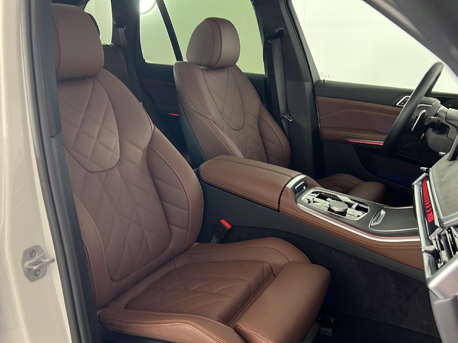 New 2026 Alpine White BMW xDrive50e image 21