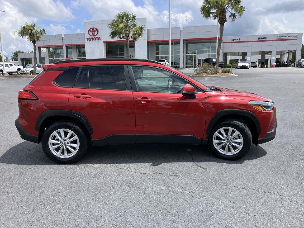 Used 2022 Red (Barcelona Red Metallic) Toyota LE image 6