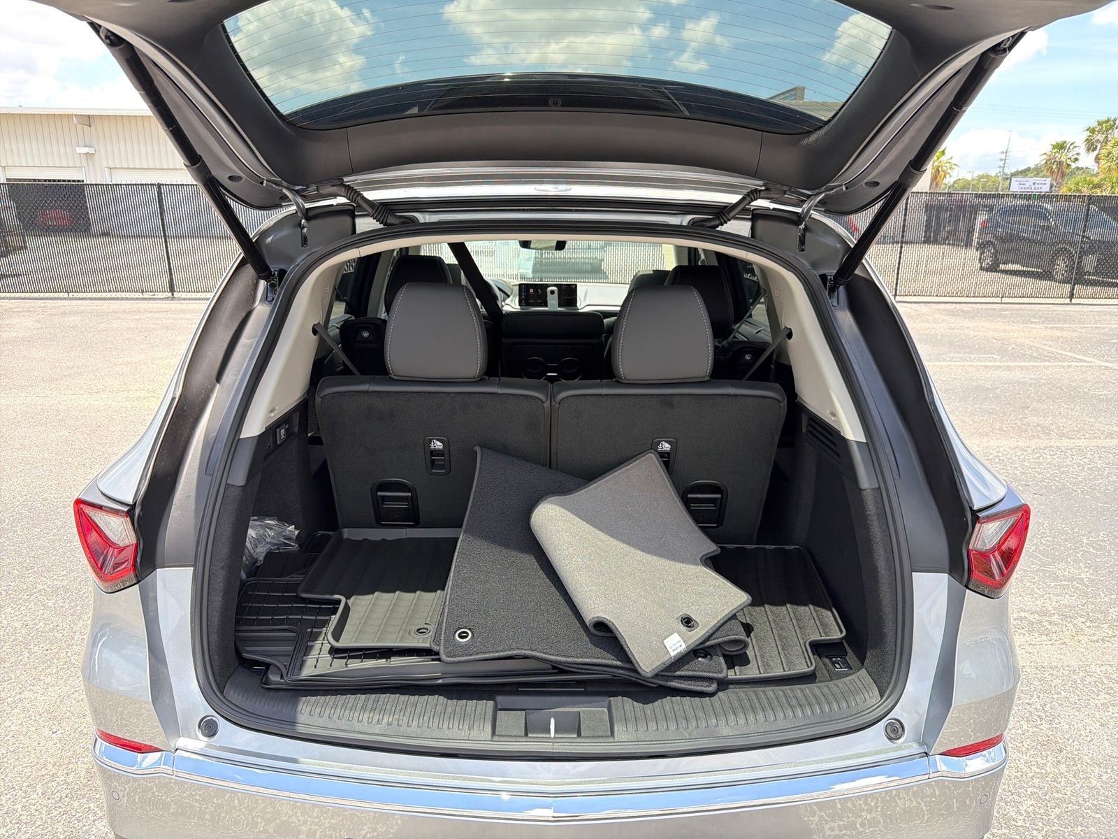 New 2026 Solar Silver Metallic Acura Technology Package image 27