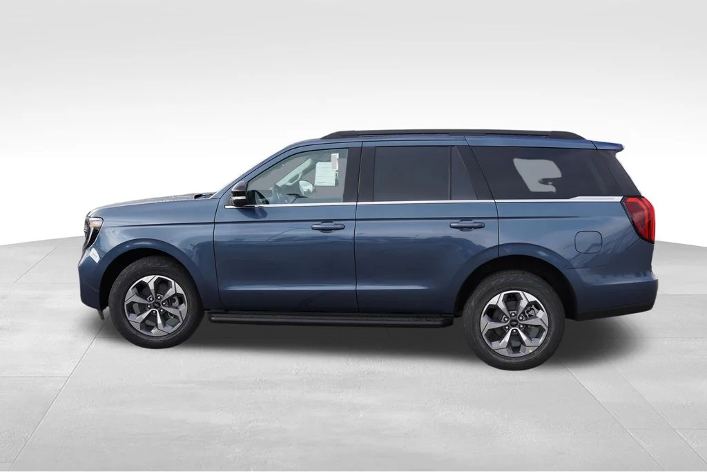 New 2027 Nocturnal Blue Metallic Ford Active image 6