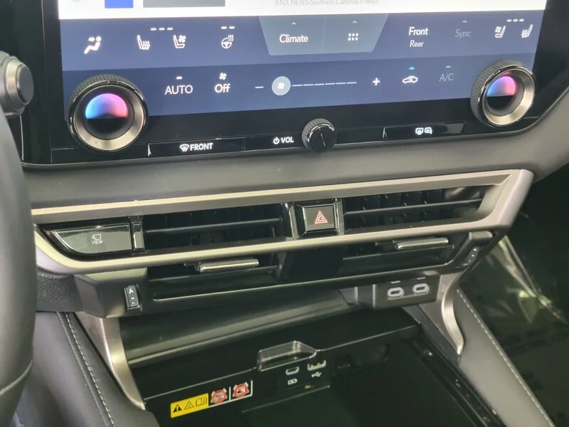 2023 Lexus RX 350 - Photo 24