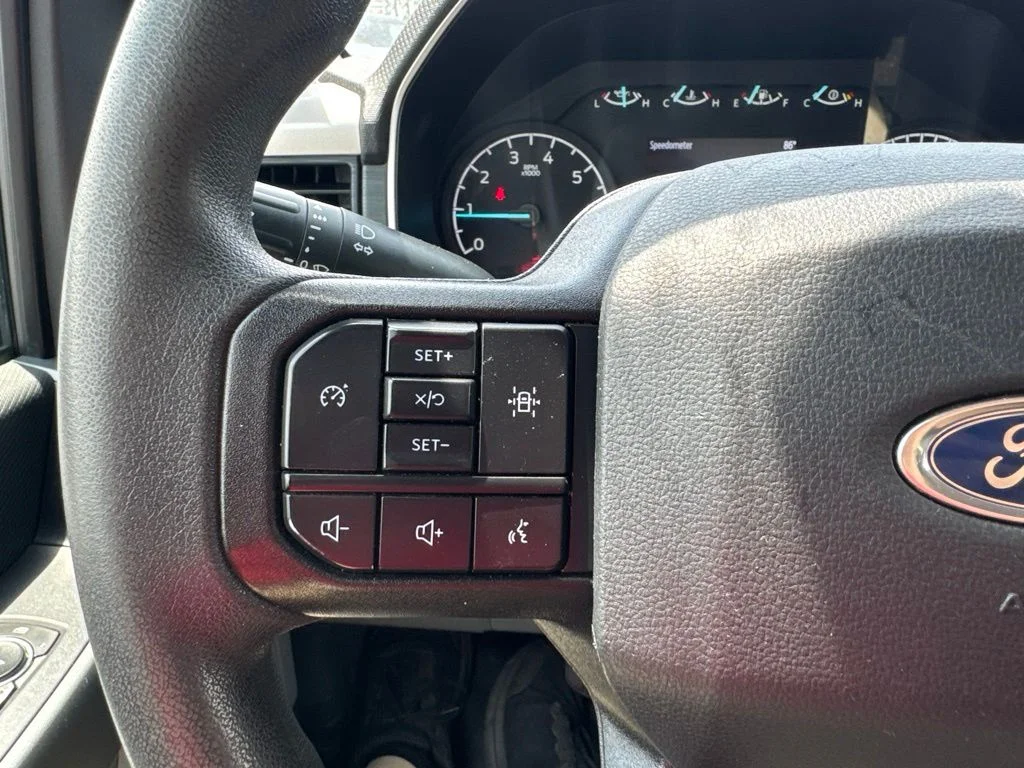 Used 2021 Oxford White Ford XLT image 17