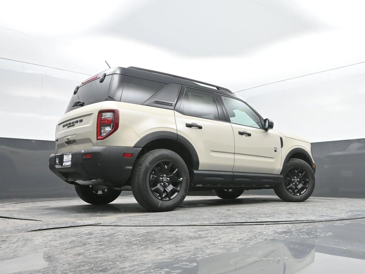 New 2025 Desert Sand Ford Big Bend® image 32