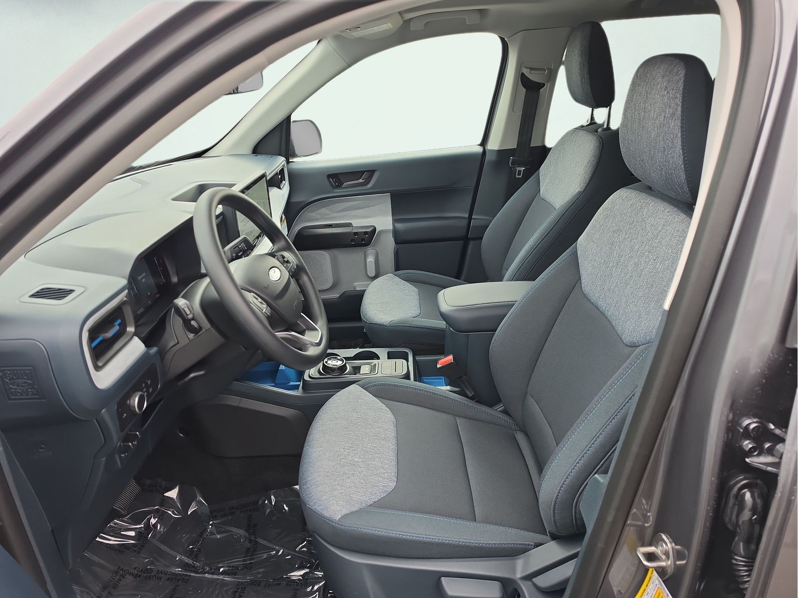 New 2026 Carbonized Gray Metallic Ford XLT image 9