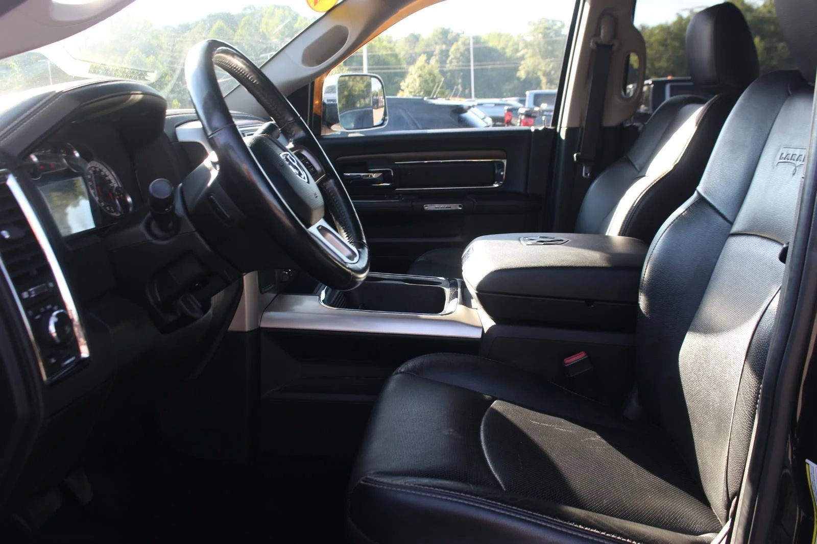 Used 2017 Black Ram Laramie image 16