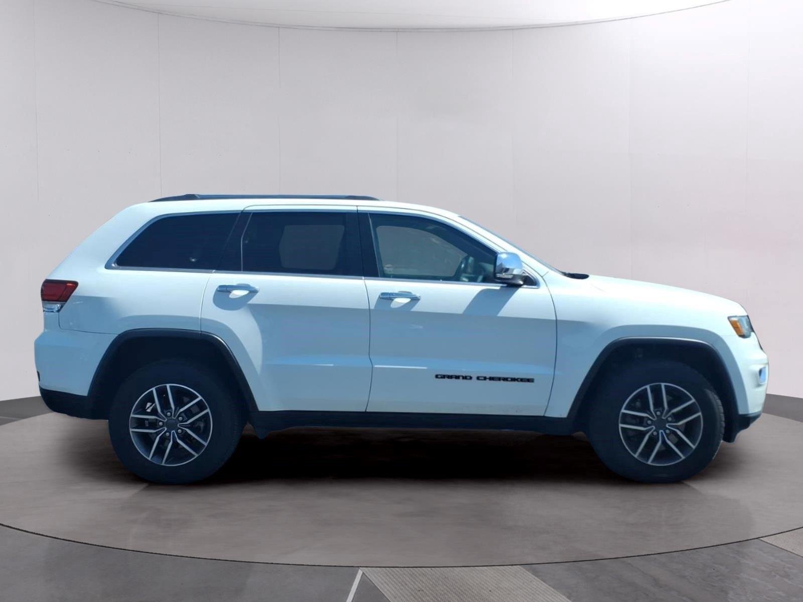 Used 2021 Bright White Clearcoat Jeep Limited image 6