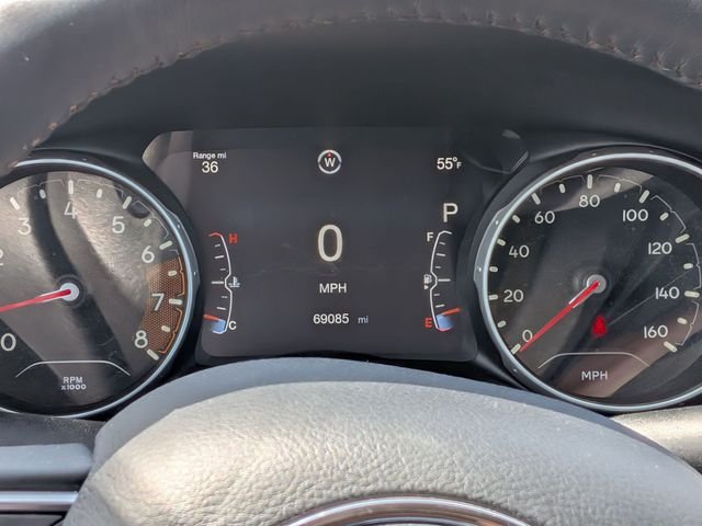 Used 2017 Green Jeep Latitude image 13