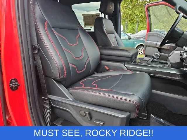 Used 2022 Red Ford XLT image 10