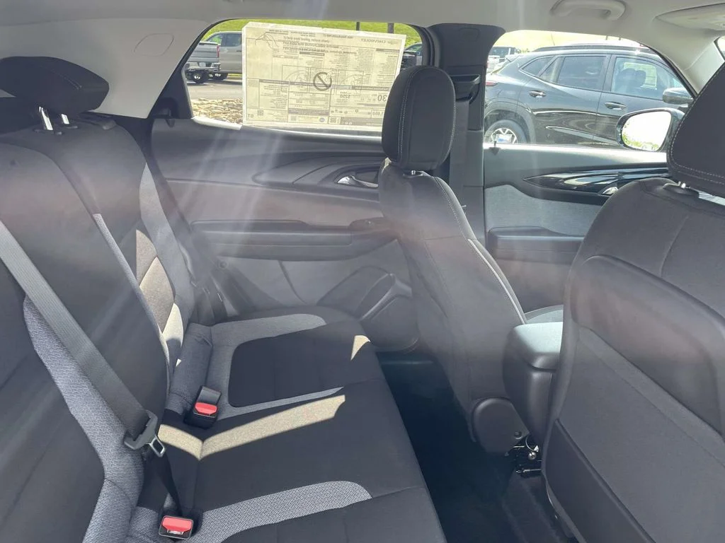 New 2026 Mosaic Black Metallic Chevrolet LT image 11