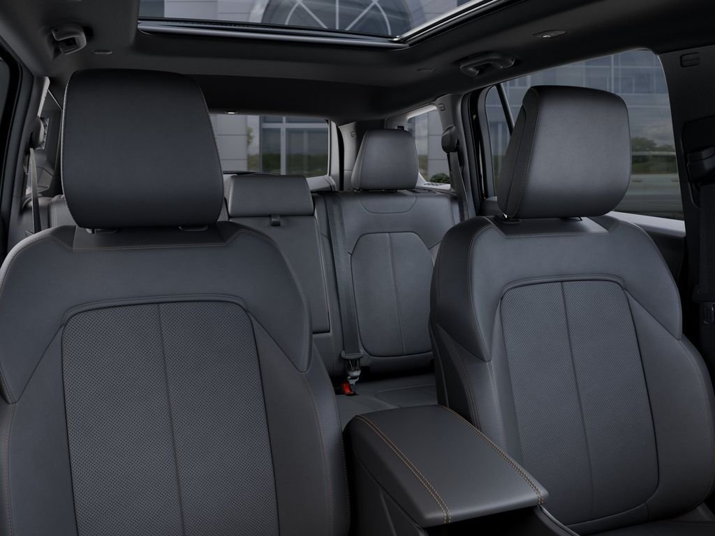 New 2026 Diamond Black Crystal Pearl-Coat Exterior Paint Jeep Limited image 26