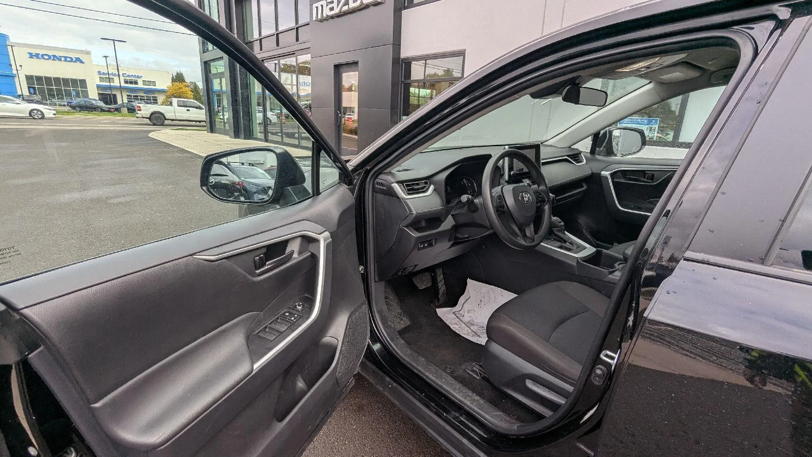 Used 2025  Toyota LE image 9