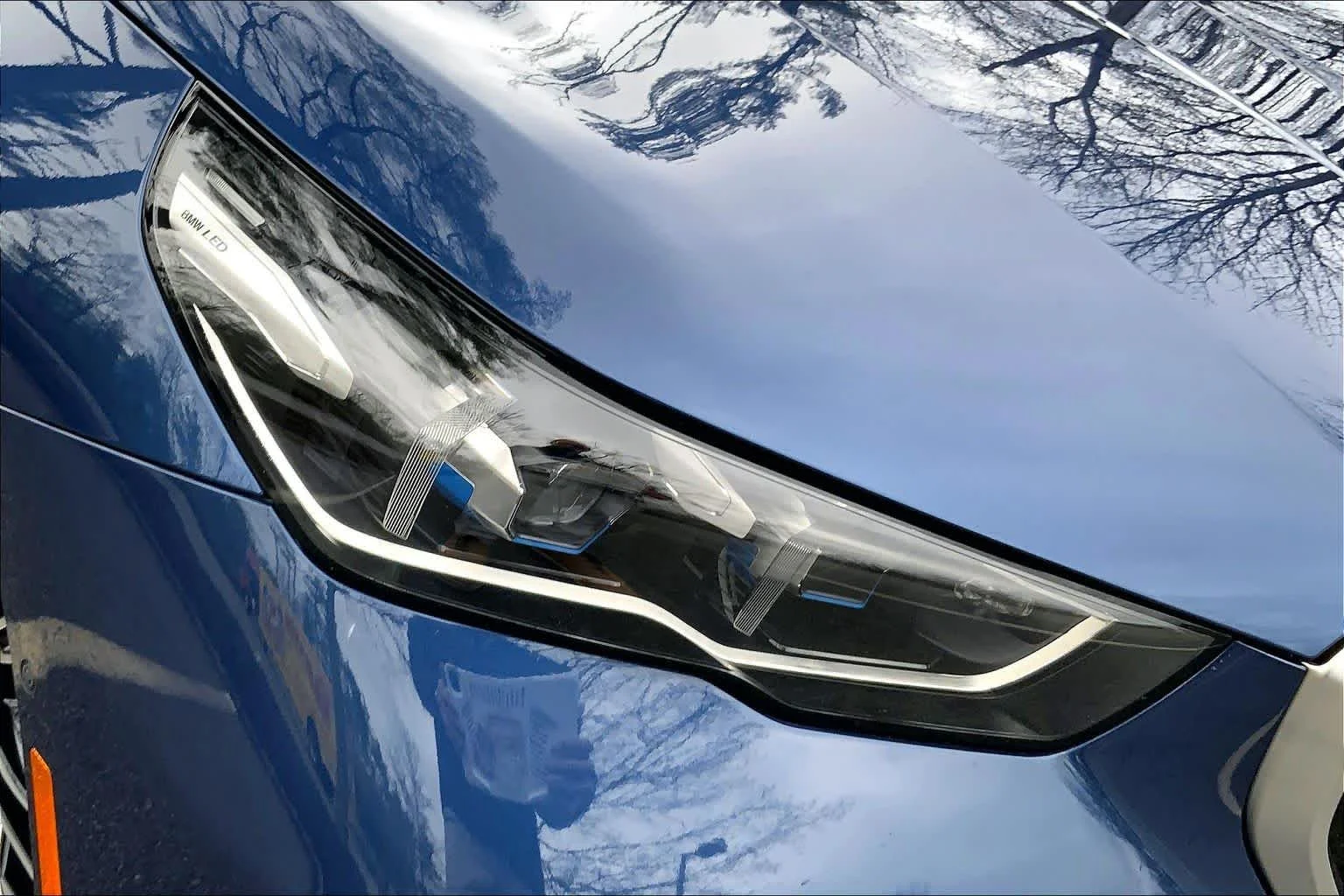 Used 2026 Phytonic Blue Metallic BMW xDrive40 image 26