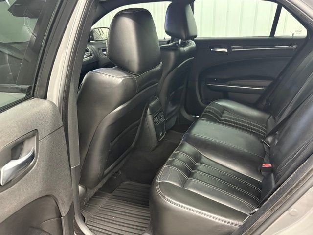Used 2019 White Chrysler S image 8