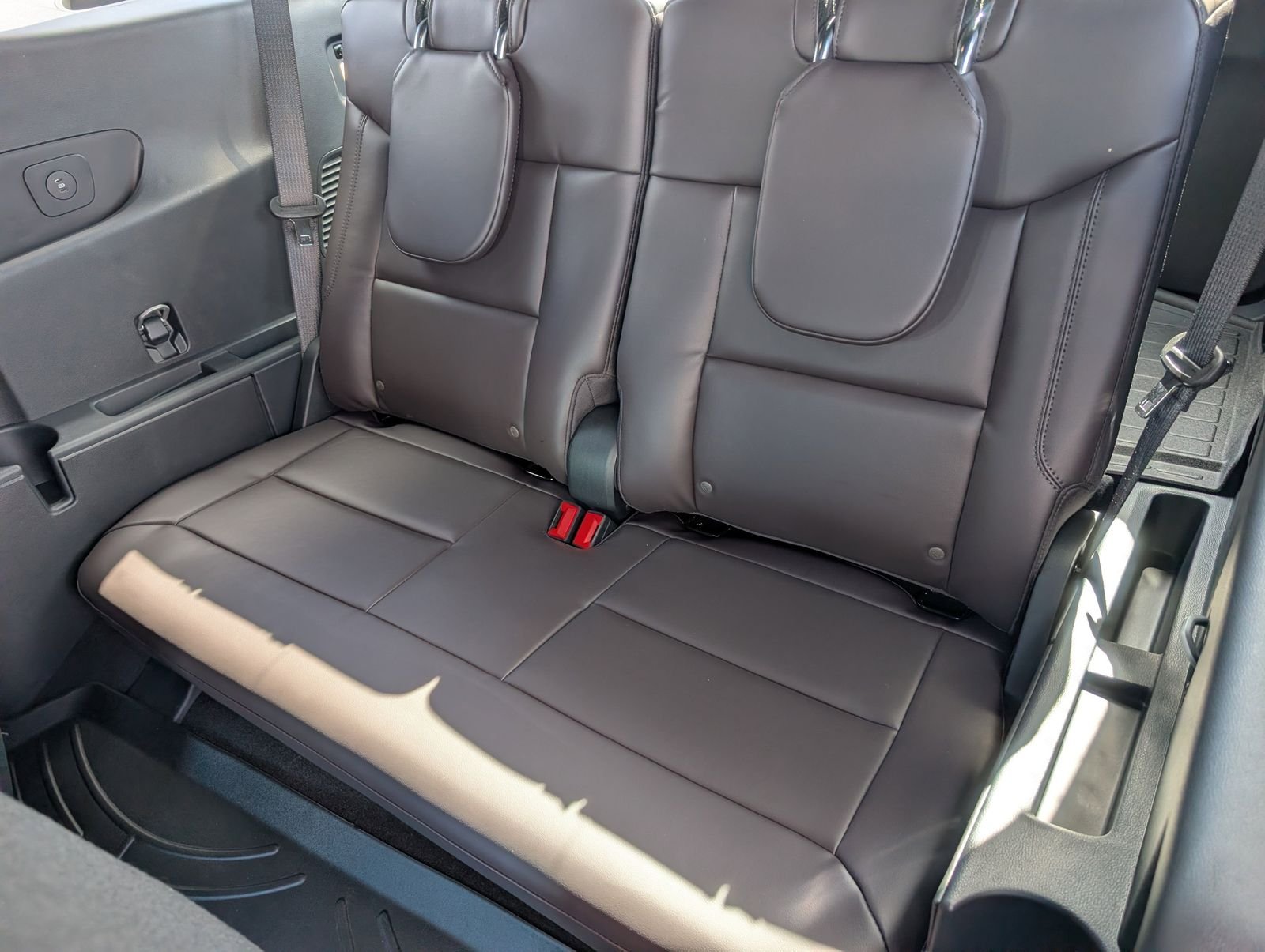 2026 Ford Explorer Platinum - Photo 31