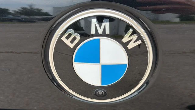 Used 2025 Black Sapphire Metallic BMW 760i xDrive image 58