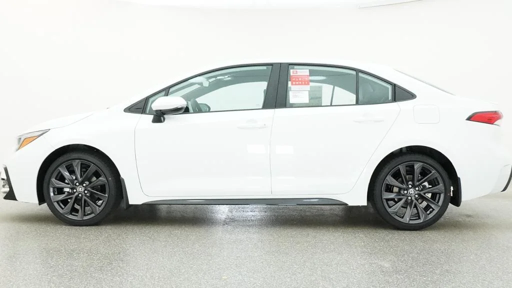 New 2026 Ice Cap Toyota SE image 2
