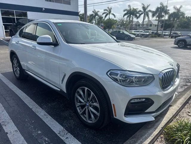 2019 BMW X4 xDrive30i's photo