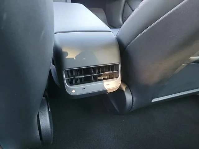 Used 2023 White Tesla Base image 24