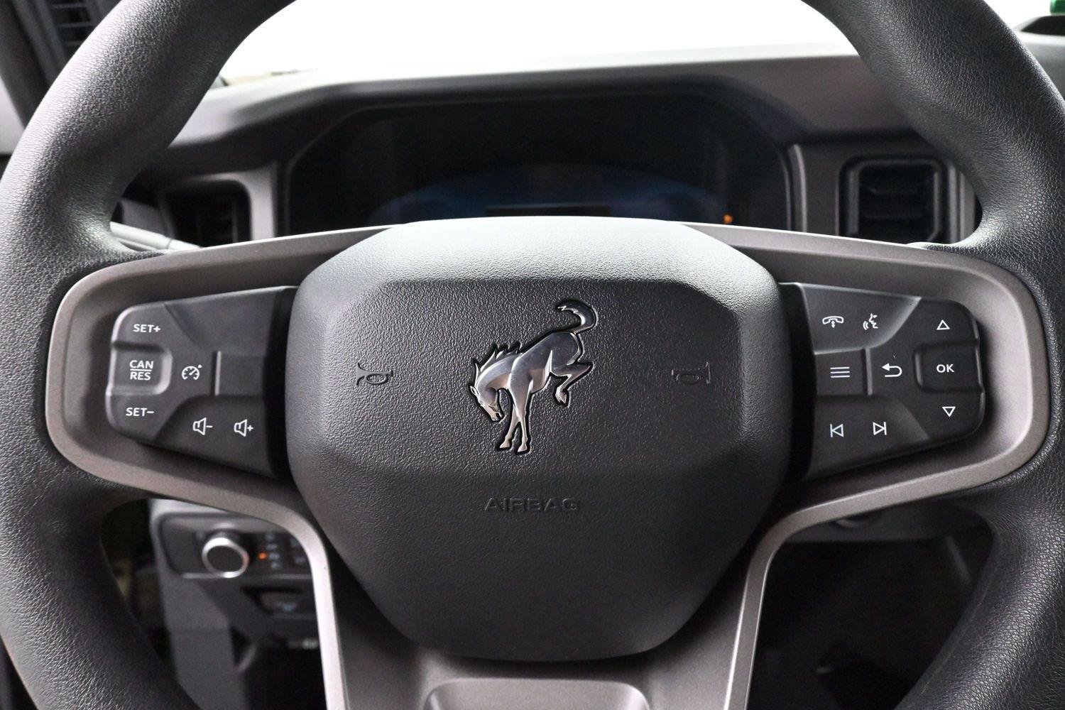 Used 2025 Green Ford Base image 15