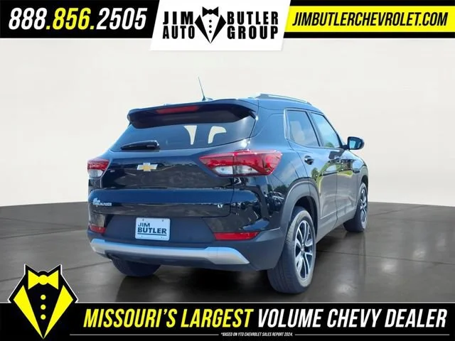 New 2026 Mosaic Black Metallic Chevrolet LT image 21