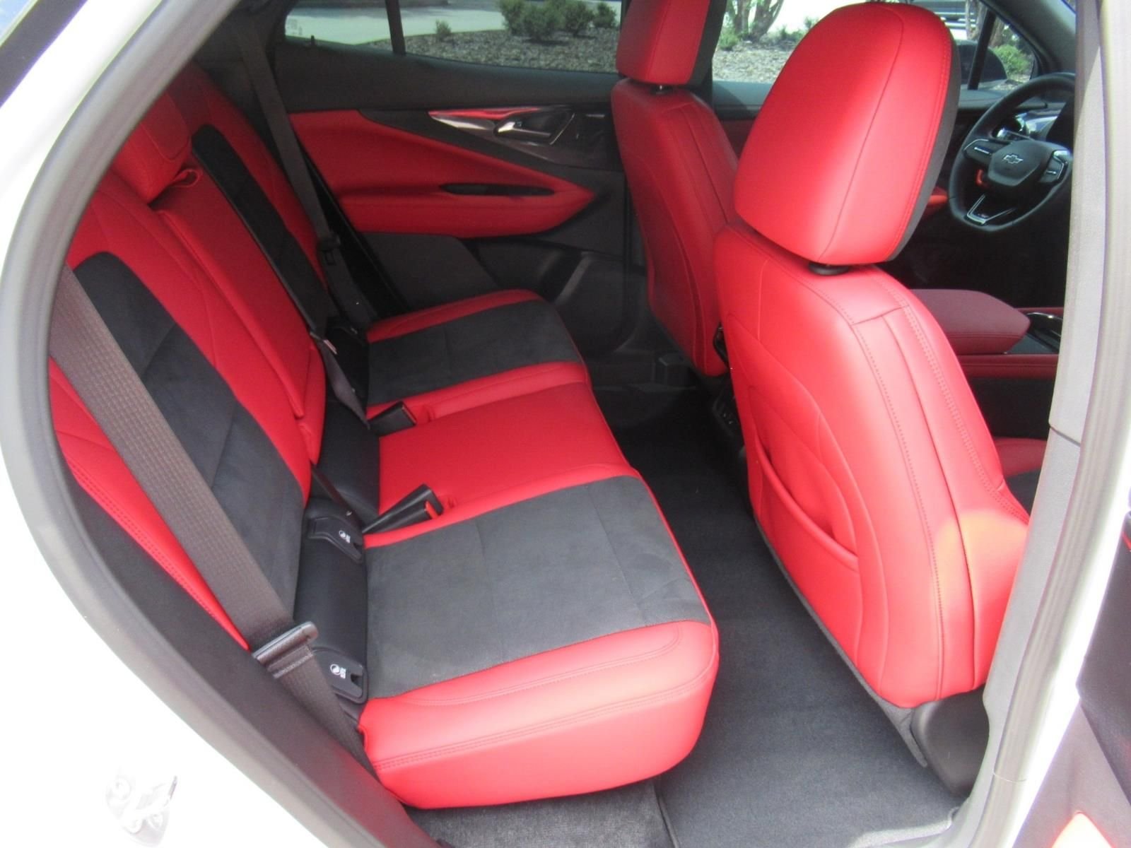 Used 2025 Beige Chevrolet RS image 34