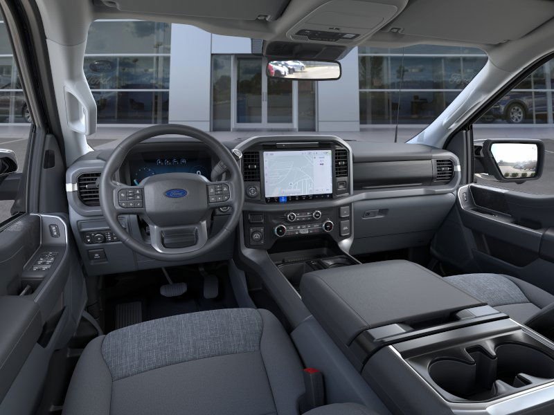 2025 Ford F-150 XLT - Photo 9