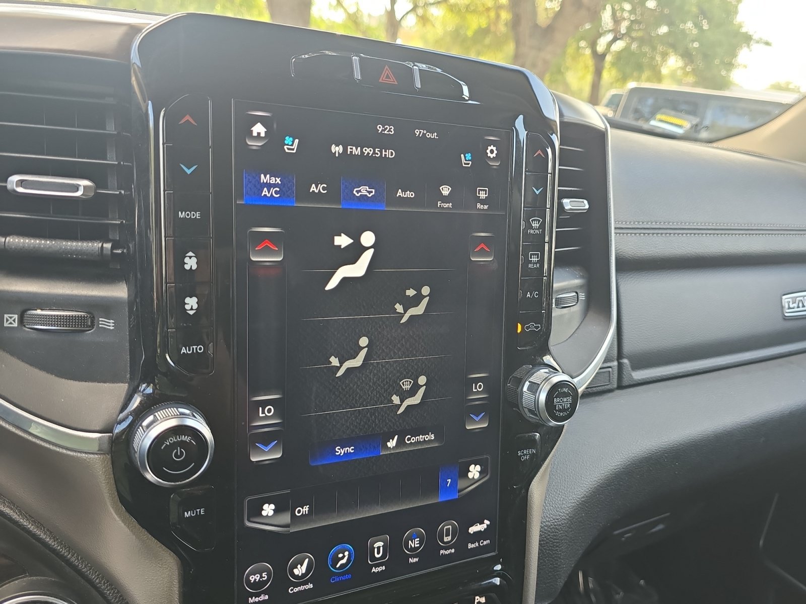 Used 2021 Diamond Black Crystal Pearlcoat Ram Laramie image 18