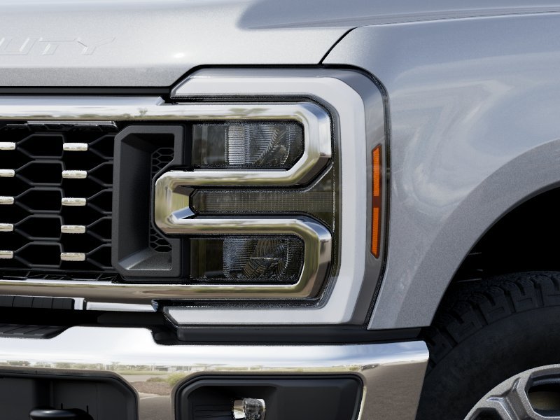 New 2027 Iconic Silver Metallic Ford F-350® XLT image 18