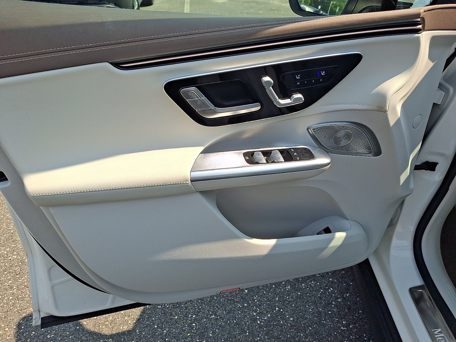 Certified Used 2023 Polar White Mercedes-Benz 4MATIC® image 12