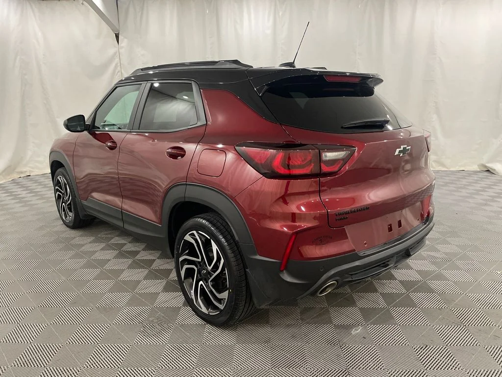 Certified Used 2025 Crimson Metallic Chevrolet RS image 10