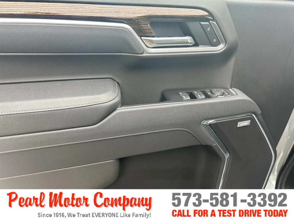 New 2026 Sterling Metallic GMC Elevation image 9
