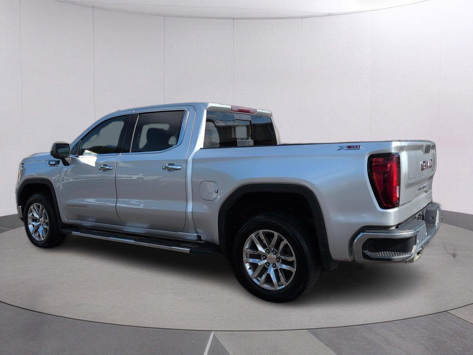Used 2022 QUICKSILVER METALLIC GMC SLT image 3
