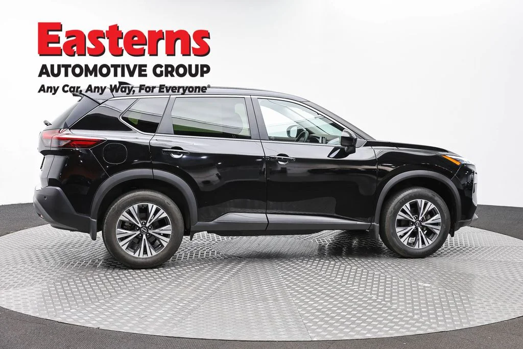 Used 2023 Black Nissan SV image 4