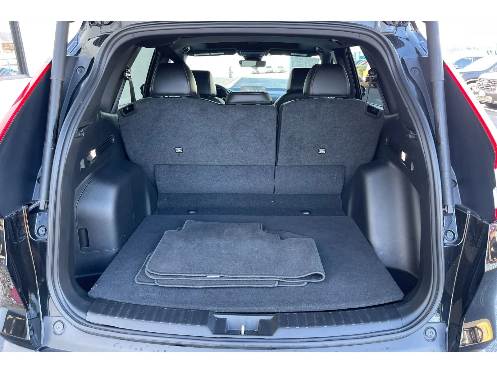 Used 2025 CRYSTAL BLACK PEA Honda Sport-L image 17