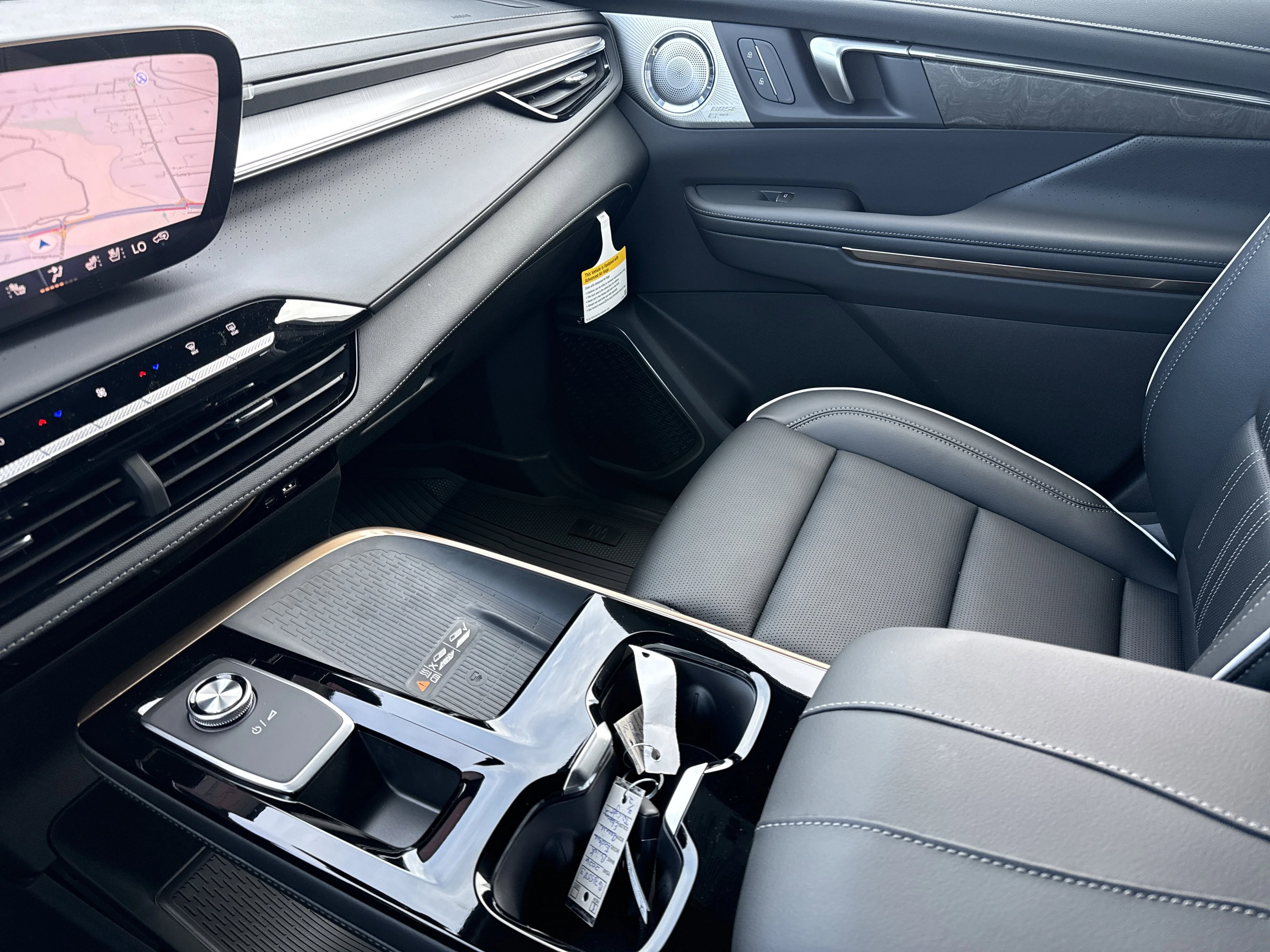 New 2026 Ebony Twilight Metallic Buick Avenir AWD image 25