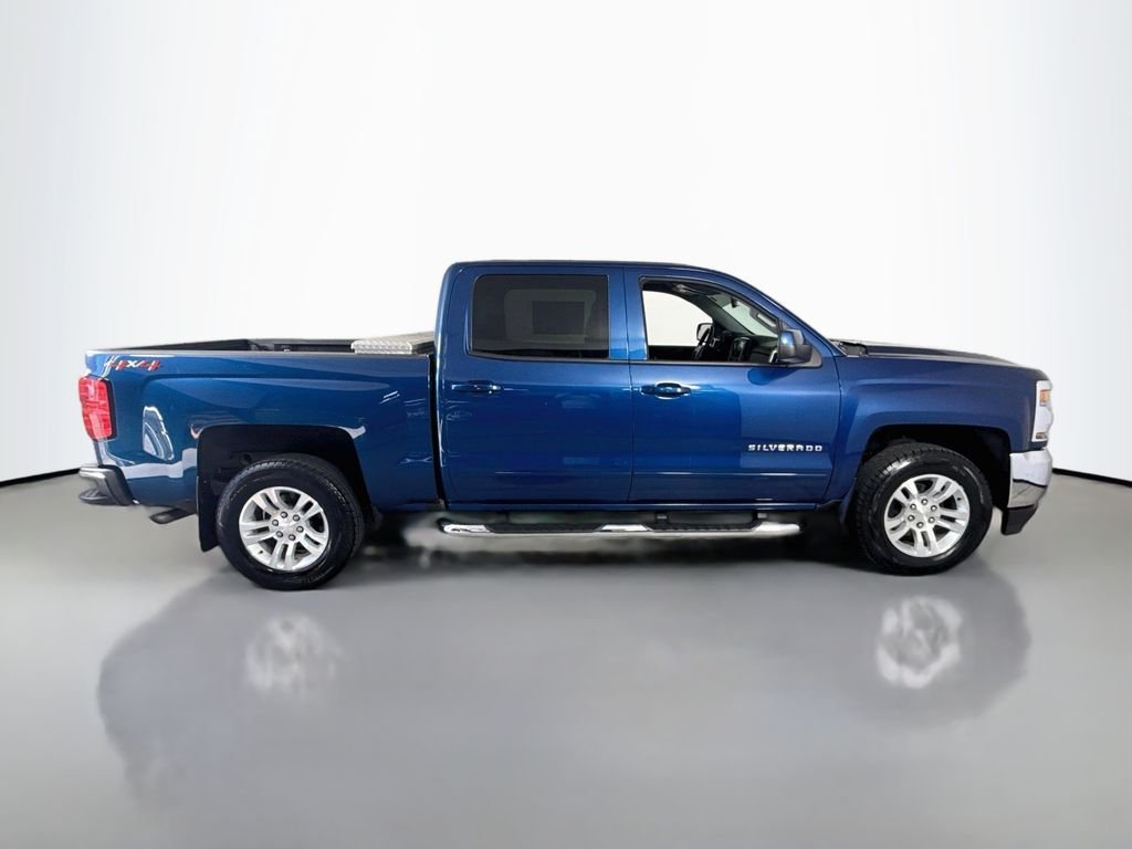 Used 2018 Deep Ocean Blue Metallic Chevrolet LT image 13