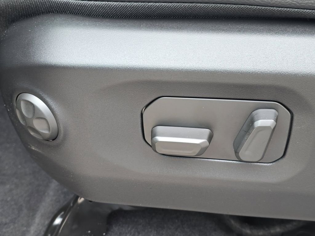 2026 Jeep Wrangler 4-Door Sahara - Photo 17
