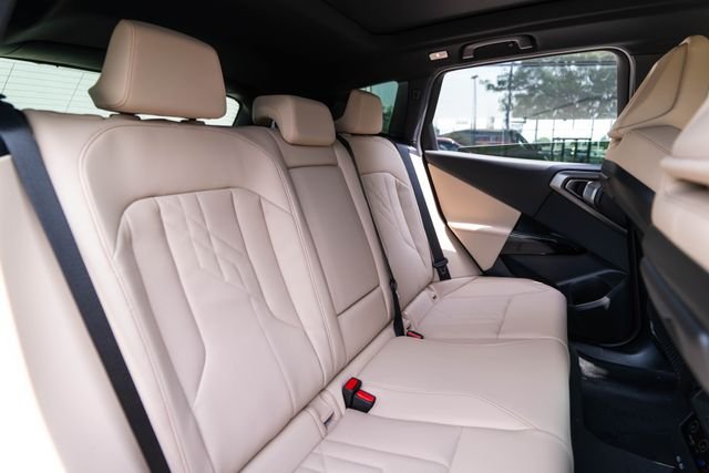New 2026 Vegas Red Metallic BMW 30 xDrive image 32
