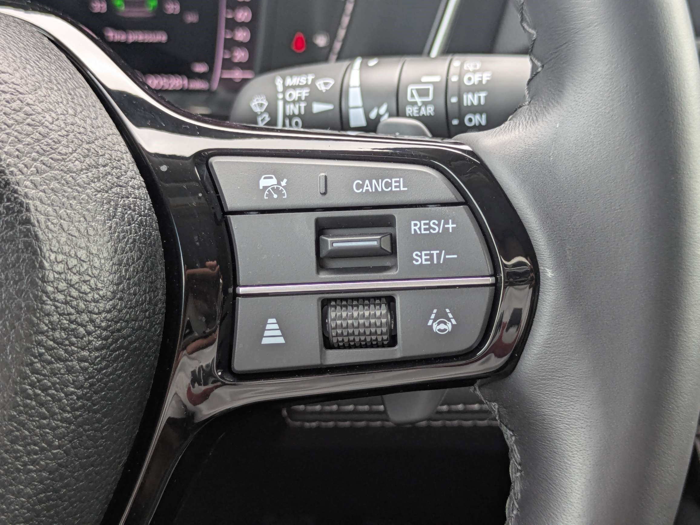 Used 2026 Modern Steel Metallic Honda RTL image 32