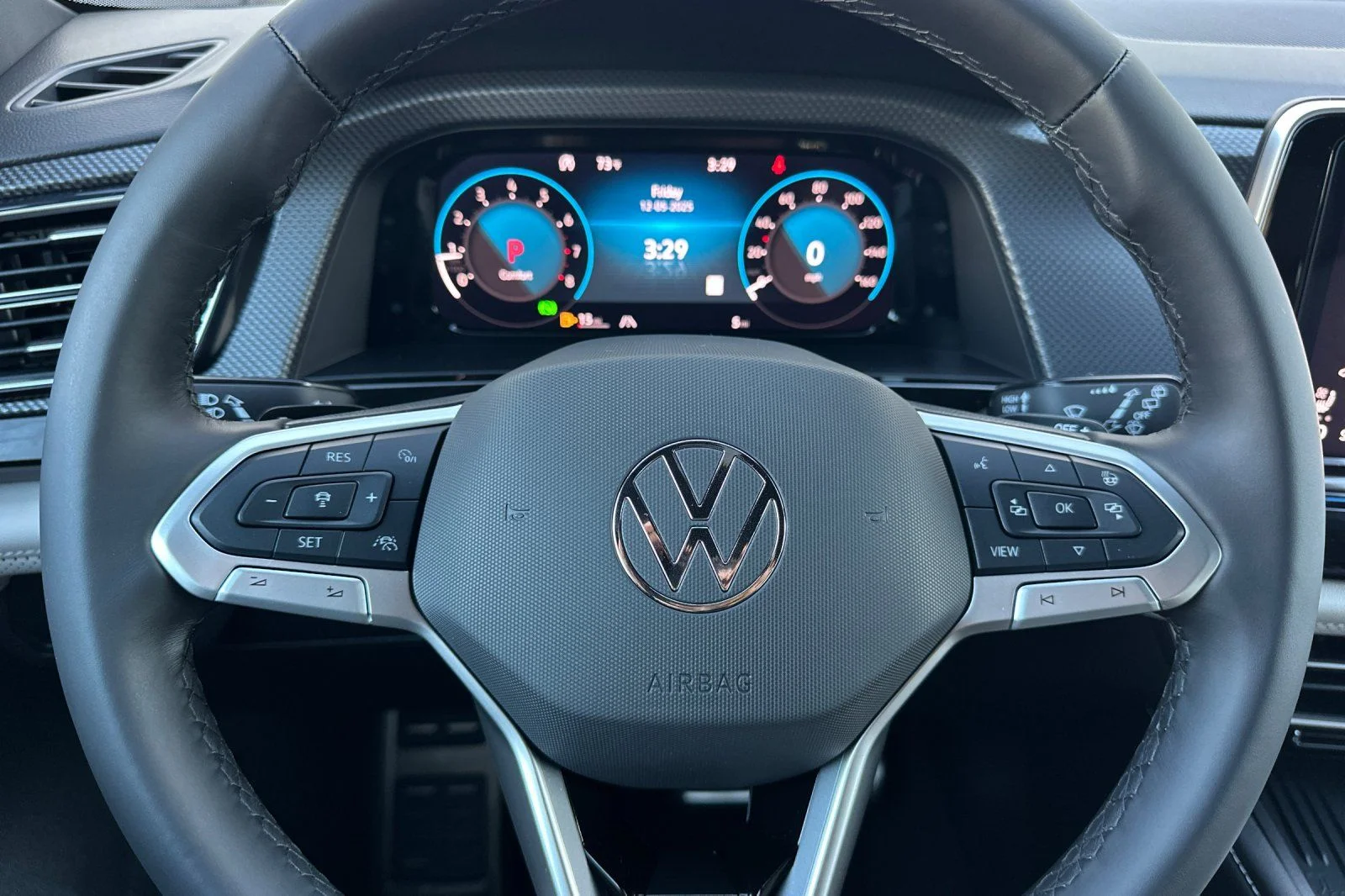 2026 Volkswagen Atlas Cross Sport SEL Premium R-LINE - Photo 22