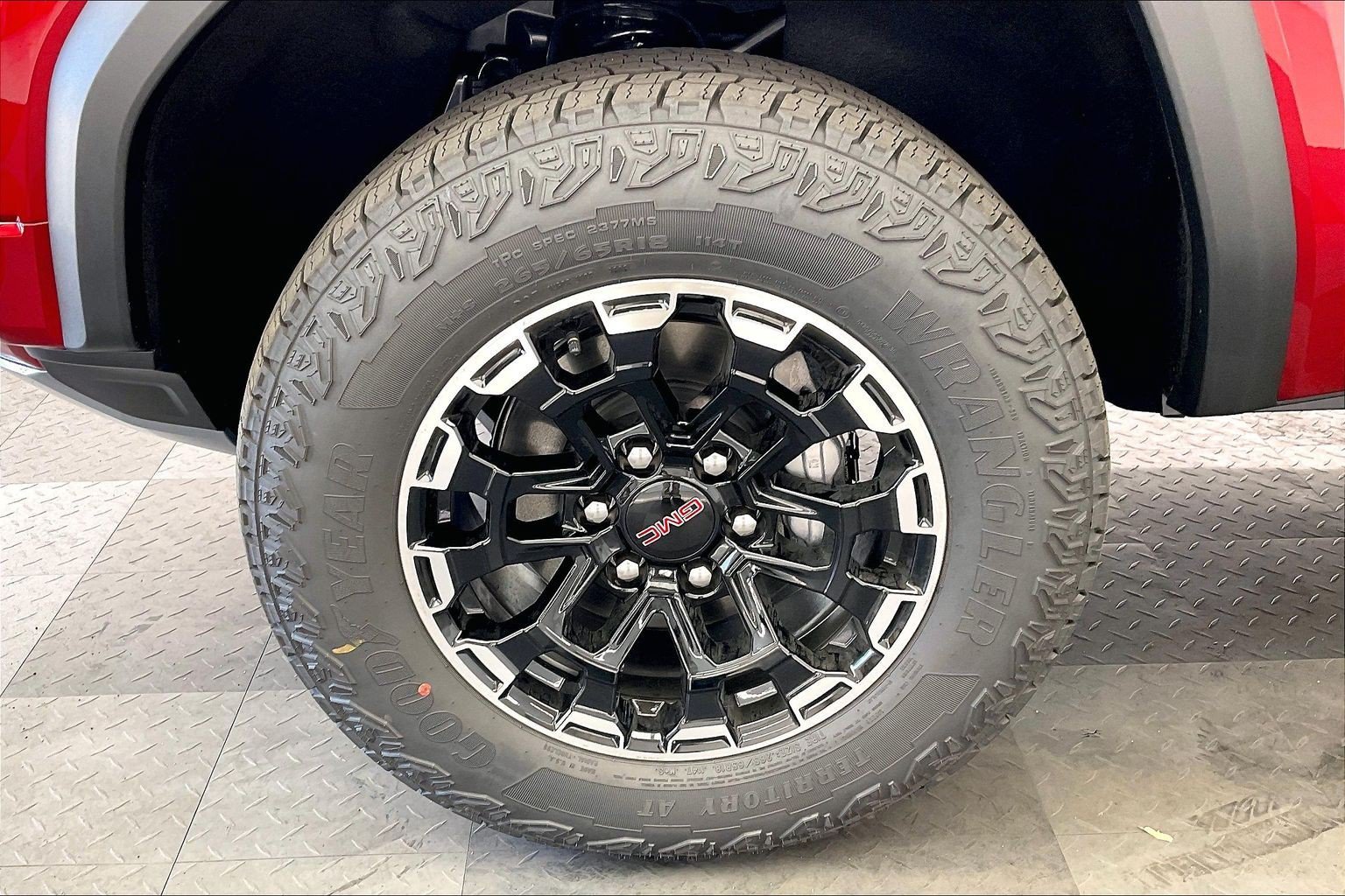 2026 GMC Canyon AT4 - Photo 14