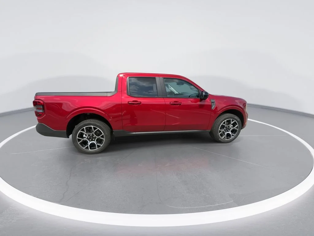 Used 2025 Red Ford Lariat image 9