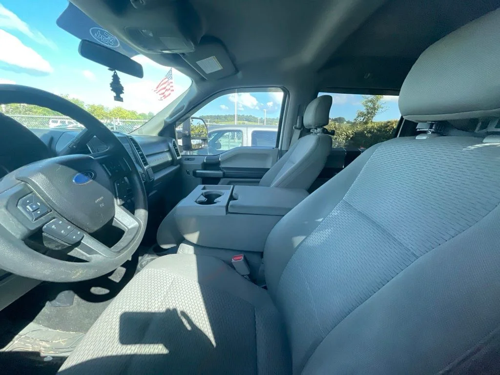 Used 2017 White Ford XLT image 12