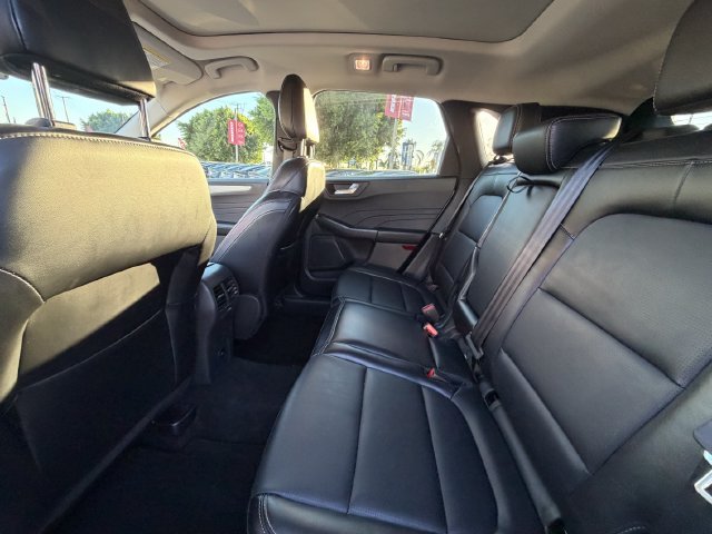 Used 2025 Silver Ford Platinum image 42