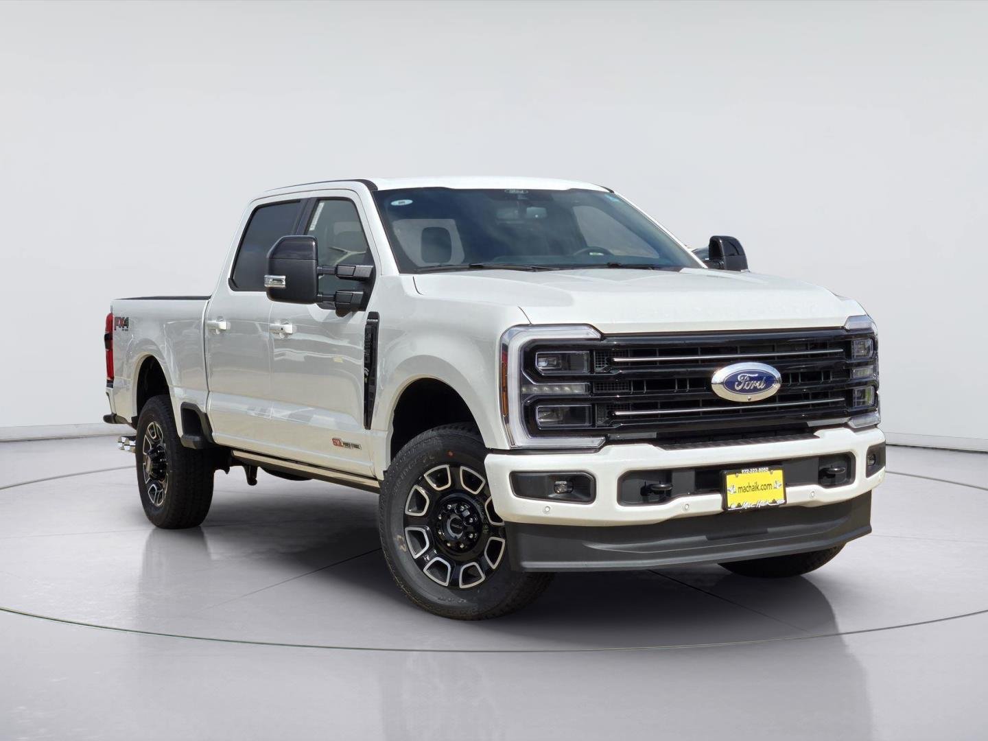New 2026 Star White Metallic Tri-Coat Ford F-250® Platinum® image 1