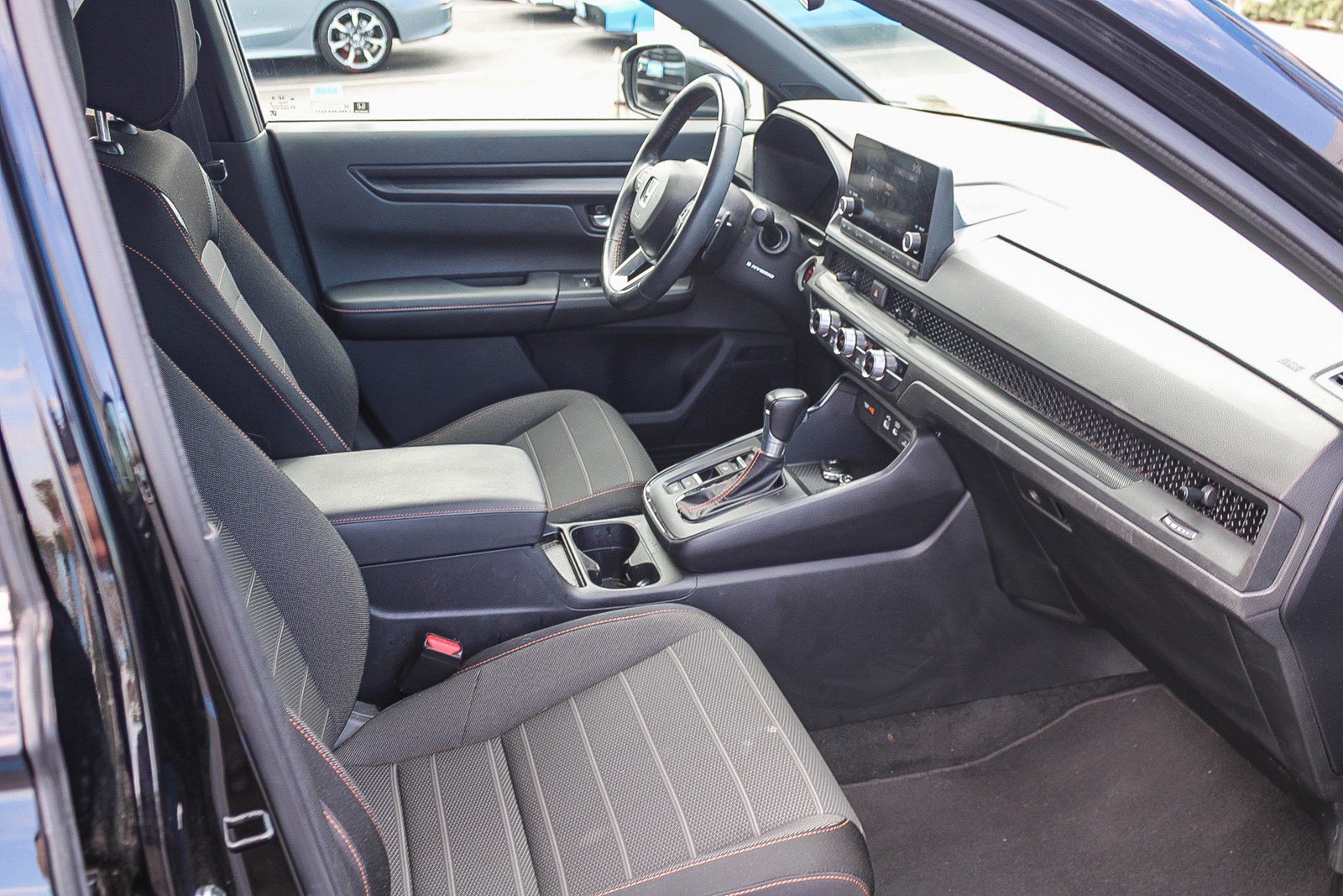 2025 Honda CR-V Sport - Photo 17