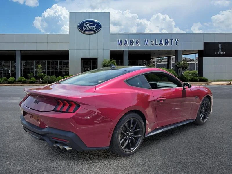Used 2025 Magenta FORD GT FASTBACK image 5
