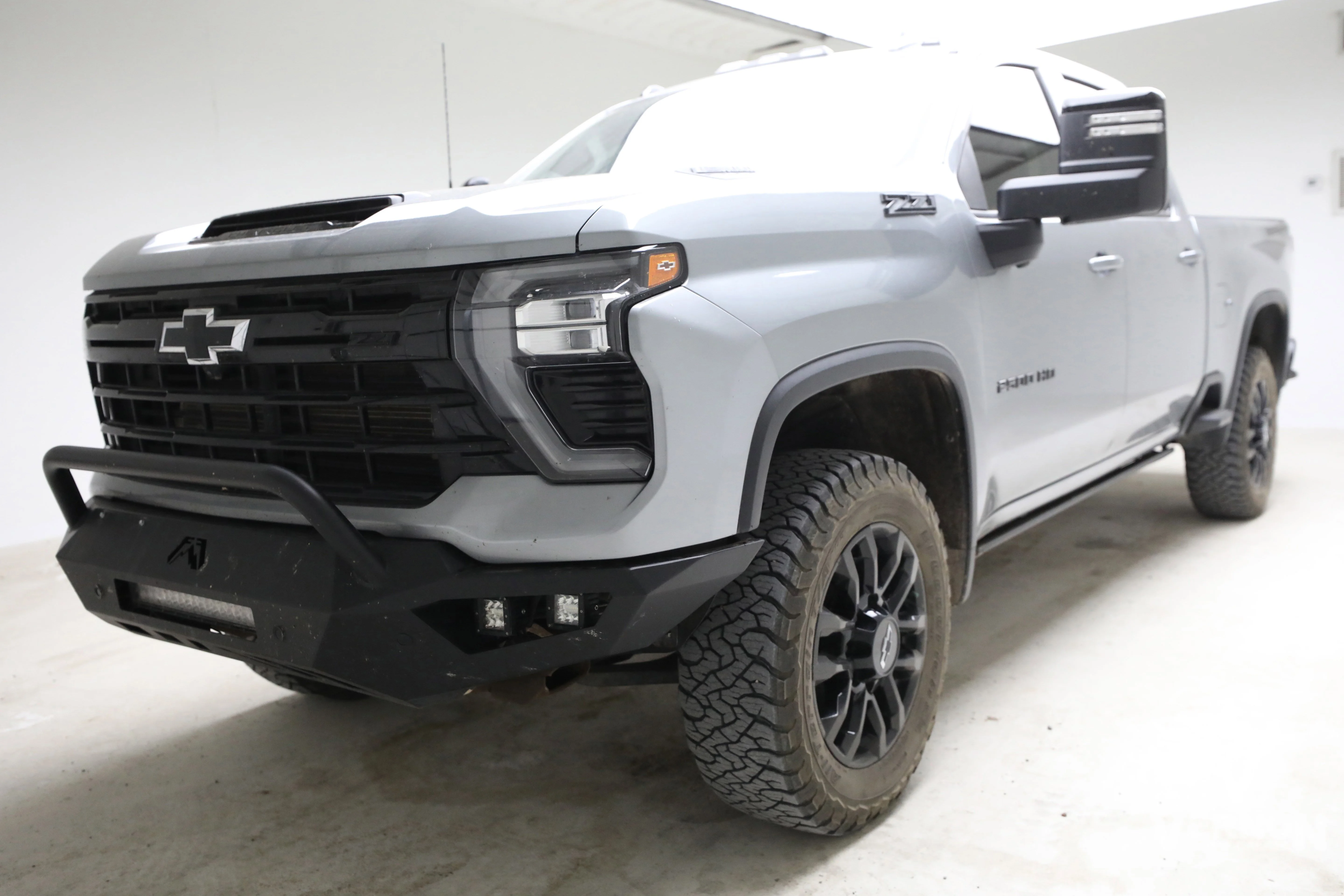 2025 Chevrolet Silverado HD LTZ 4WD Crew Cab Standard Box's photo